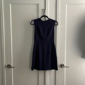 NWT: French Connection dark navy businessy dress. Size 4